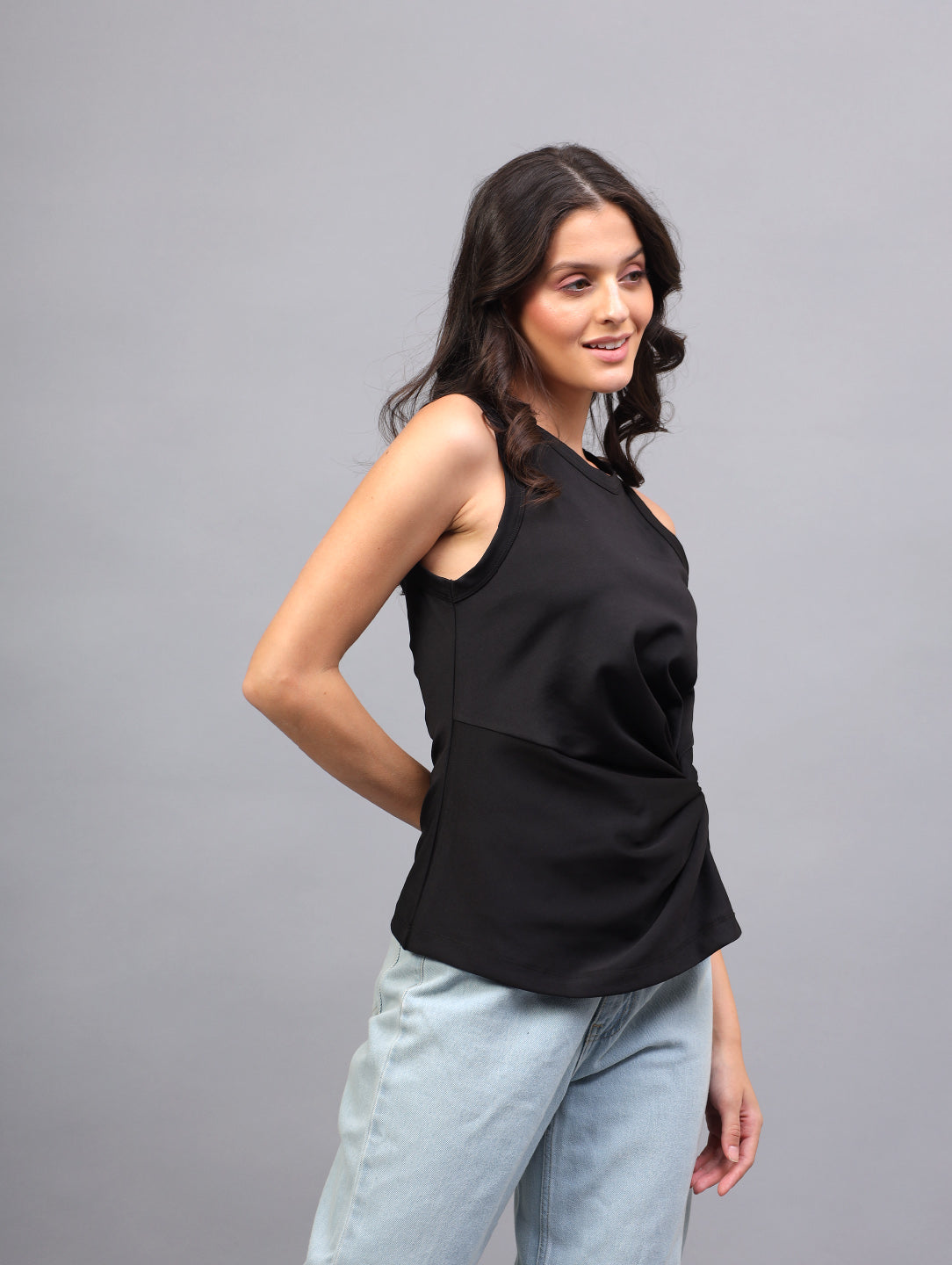 Sleevless twisted Top